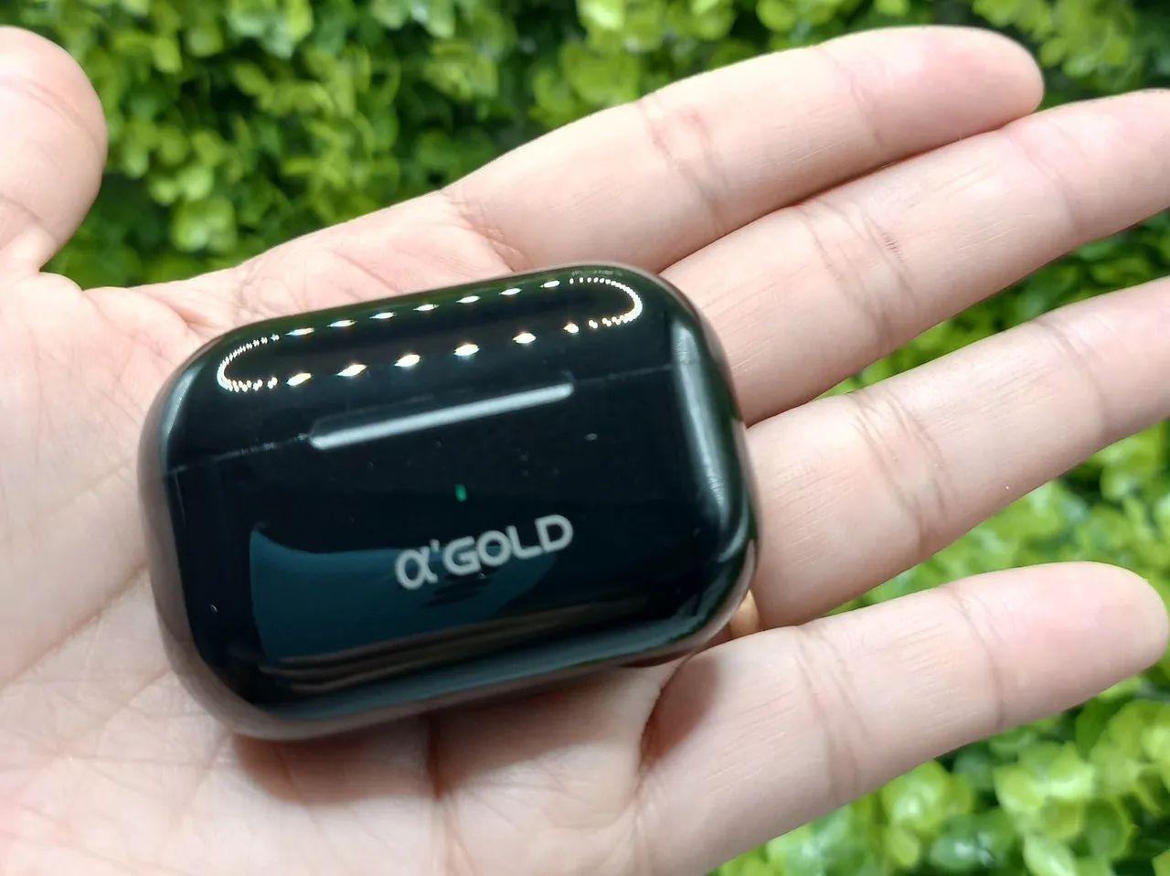 Mini Fone de Ouvido Bluetooth ?'GOLD TWS - Som de Qualidade e Liberdade Sem Fios - Foto 2