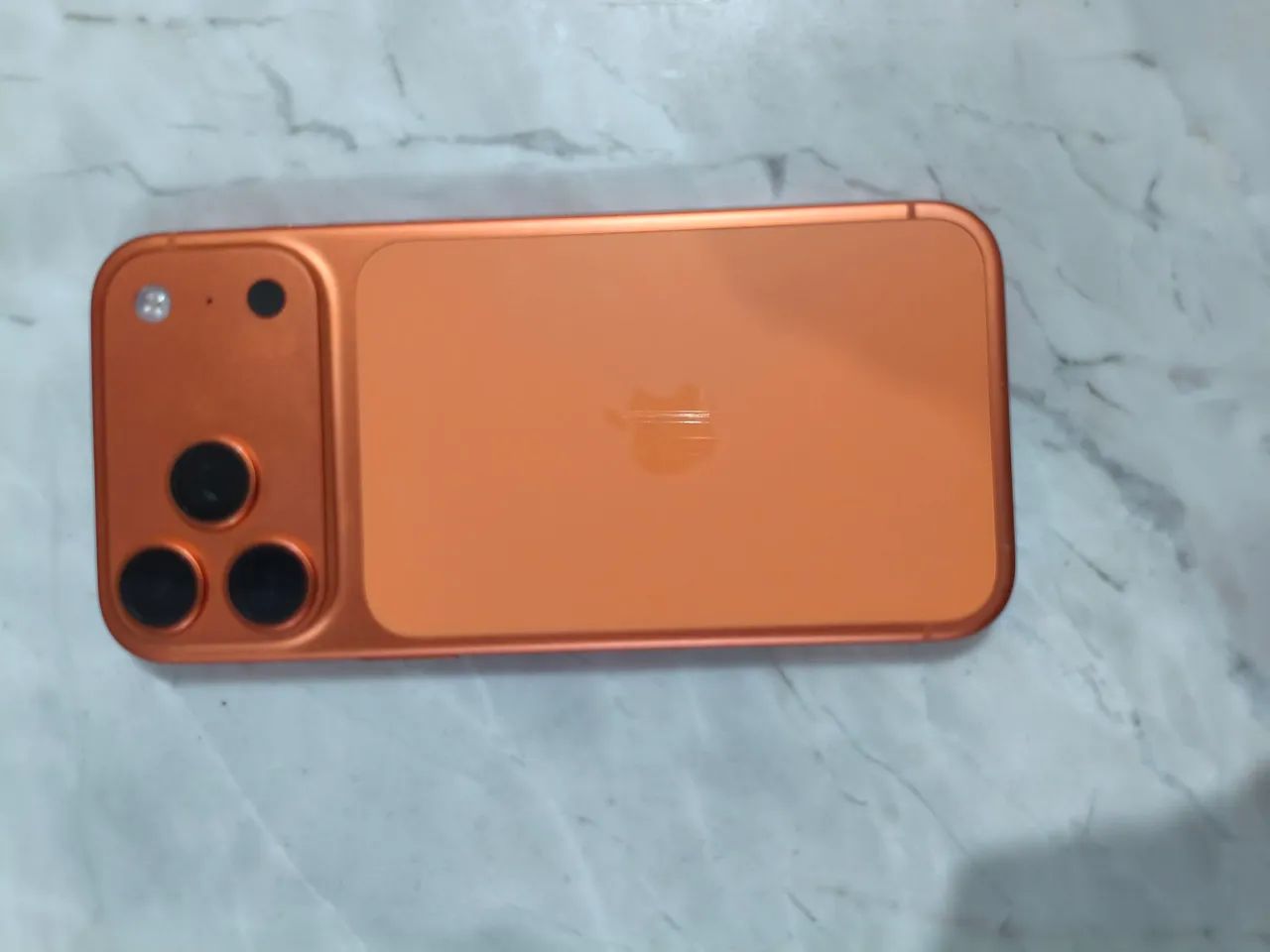 ? iPhone 512 GB - Cor Laranja - Bateria 100% - Foto 2