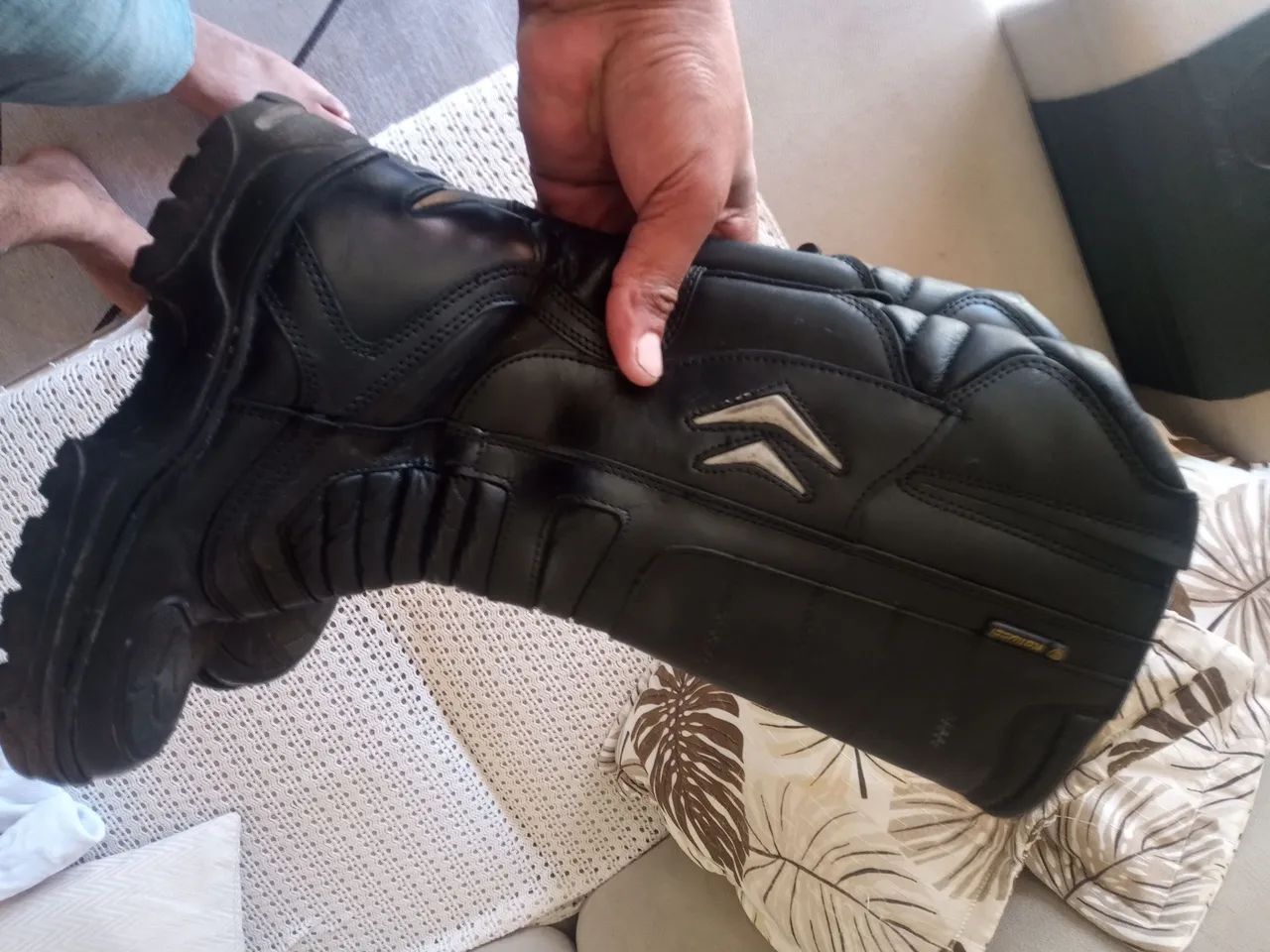 Bota de couro bombeiro civil 37