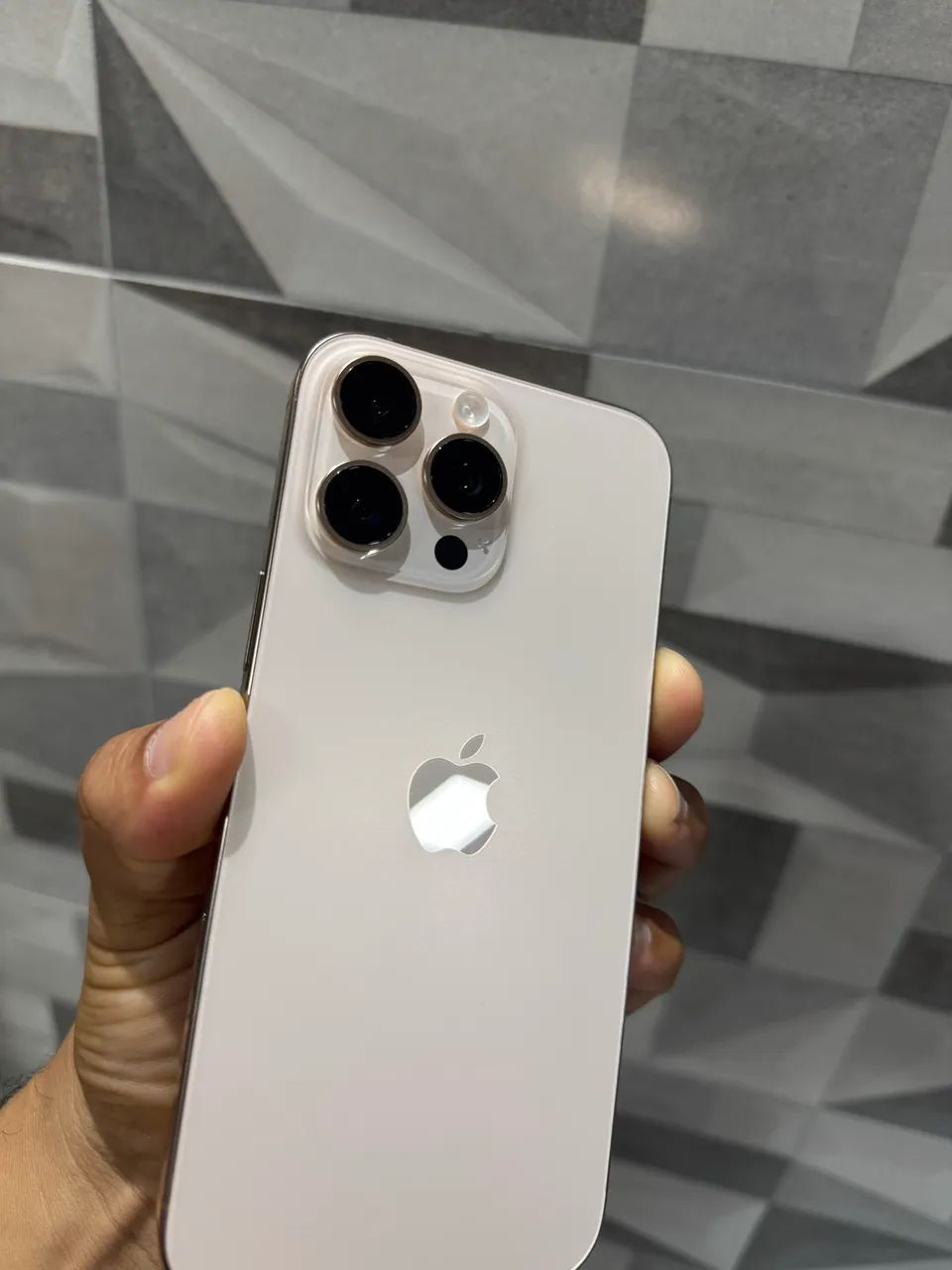 iPhone 16 Pro Max impecável  - Foto 2