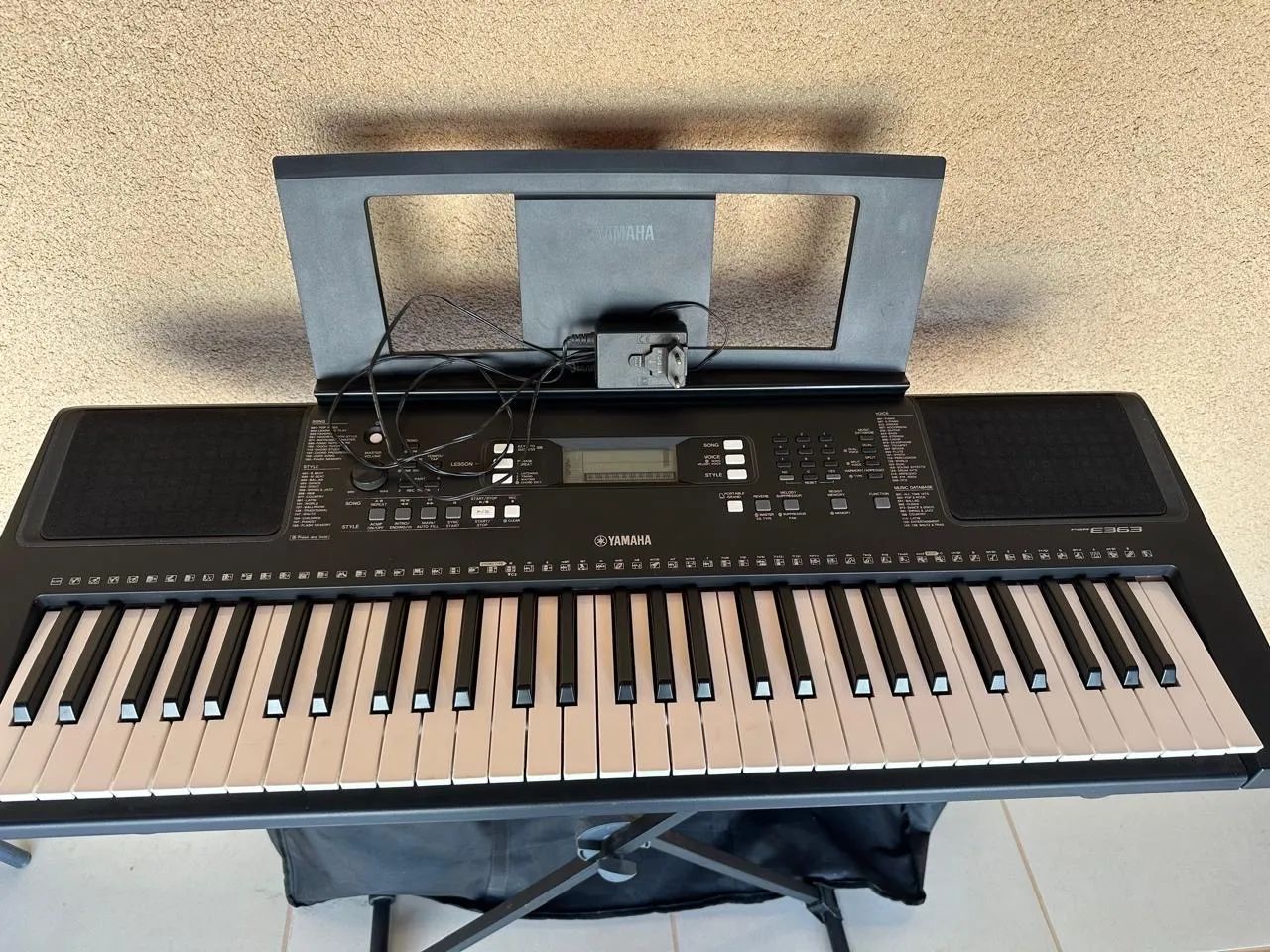 Teclado Yamaha usado - Foto 2