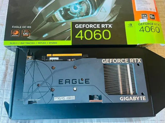 RTX 4060 8 GB GIGABYTE EAGLE OC - USADA - Foto 4