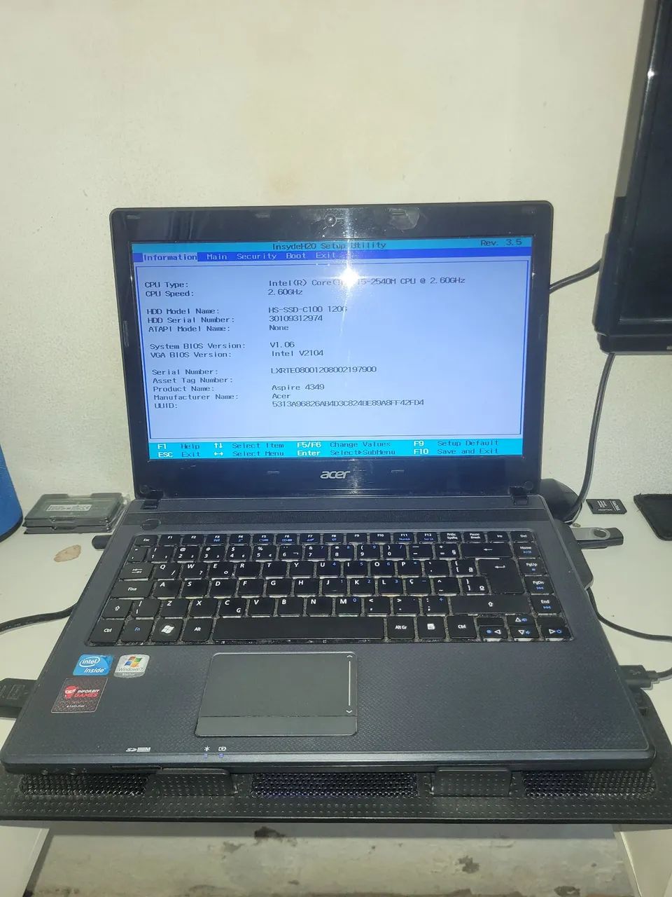 Notebook Acer em bom estado. Leia anúncio