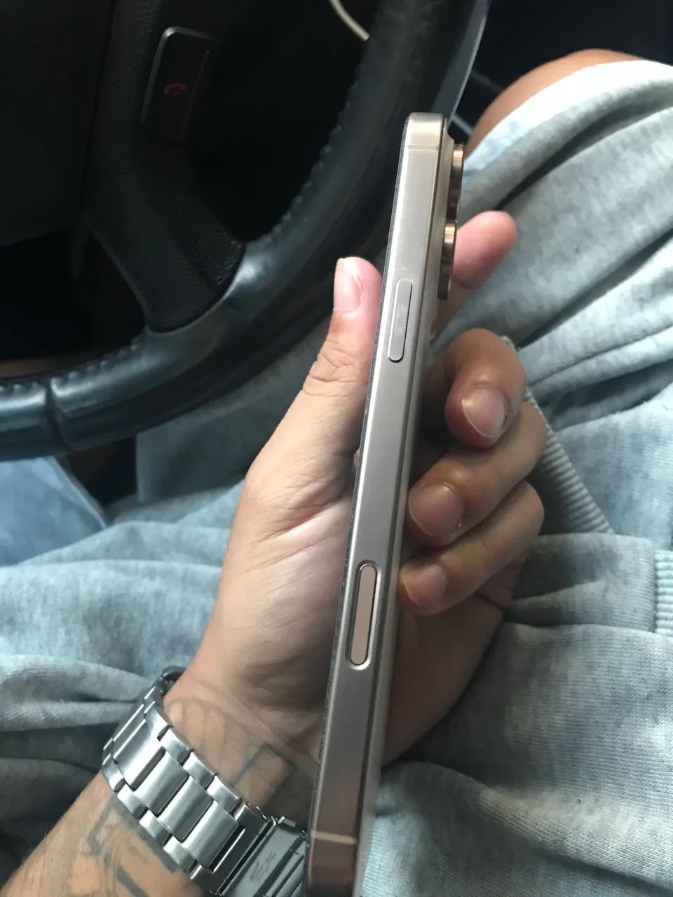 IPHONE 16 PRO MAX  - Foto 2