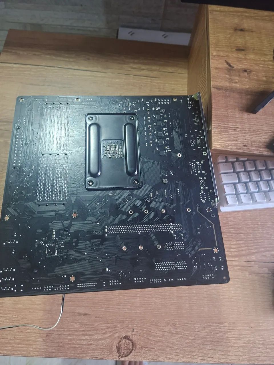 Placa mãe AORUS B550 Elite  - Foto 5