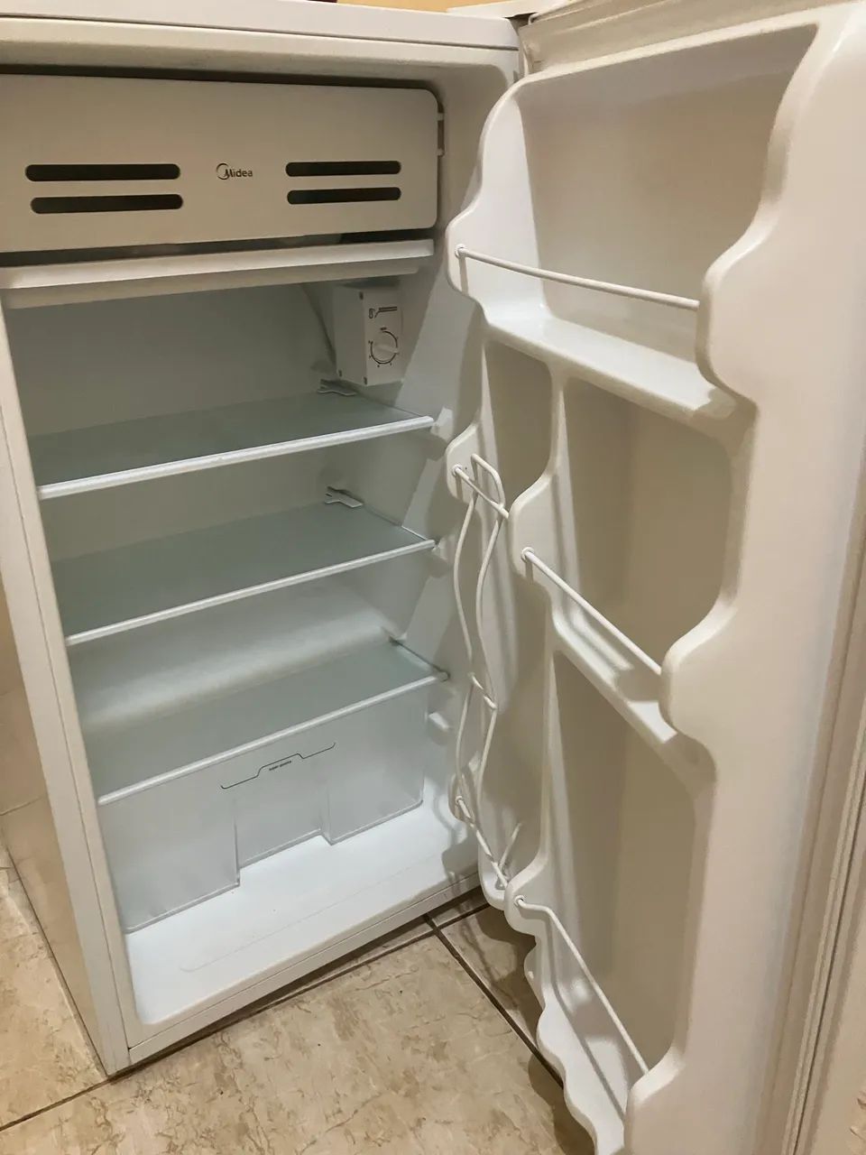 Frigobar Midea 93L - Foto 5