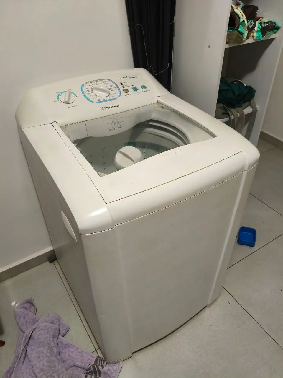 Máquina de lavar com defeito 