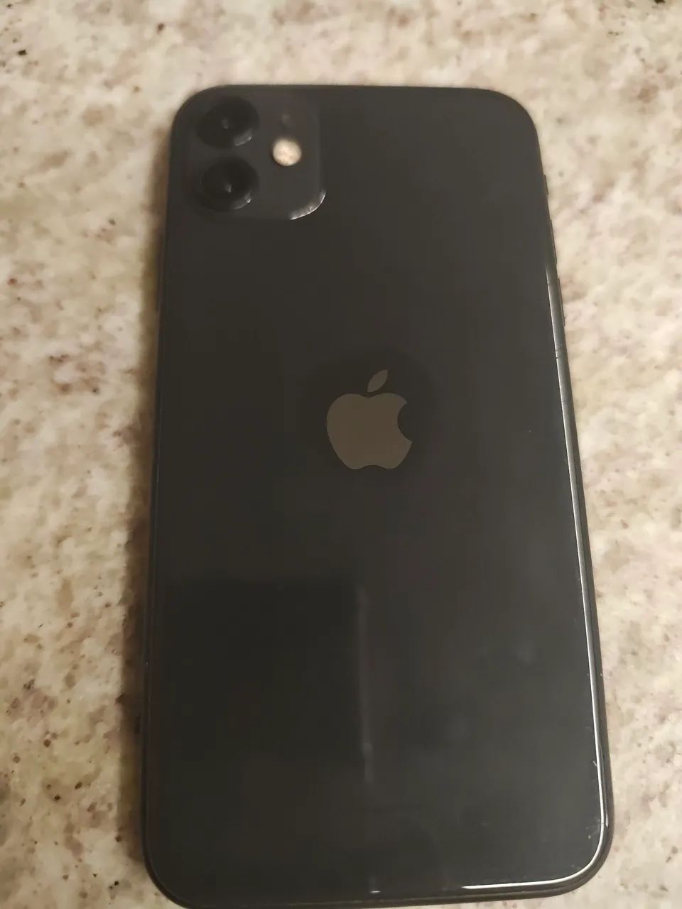 IPhone 11 com 128 GB