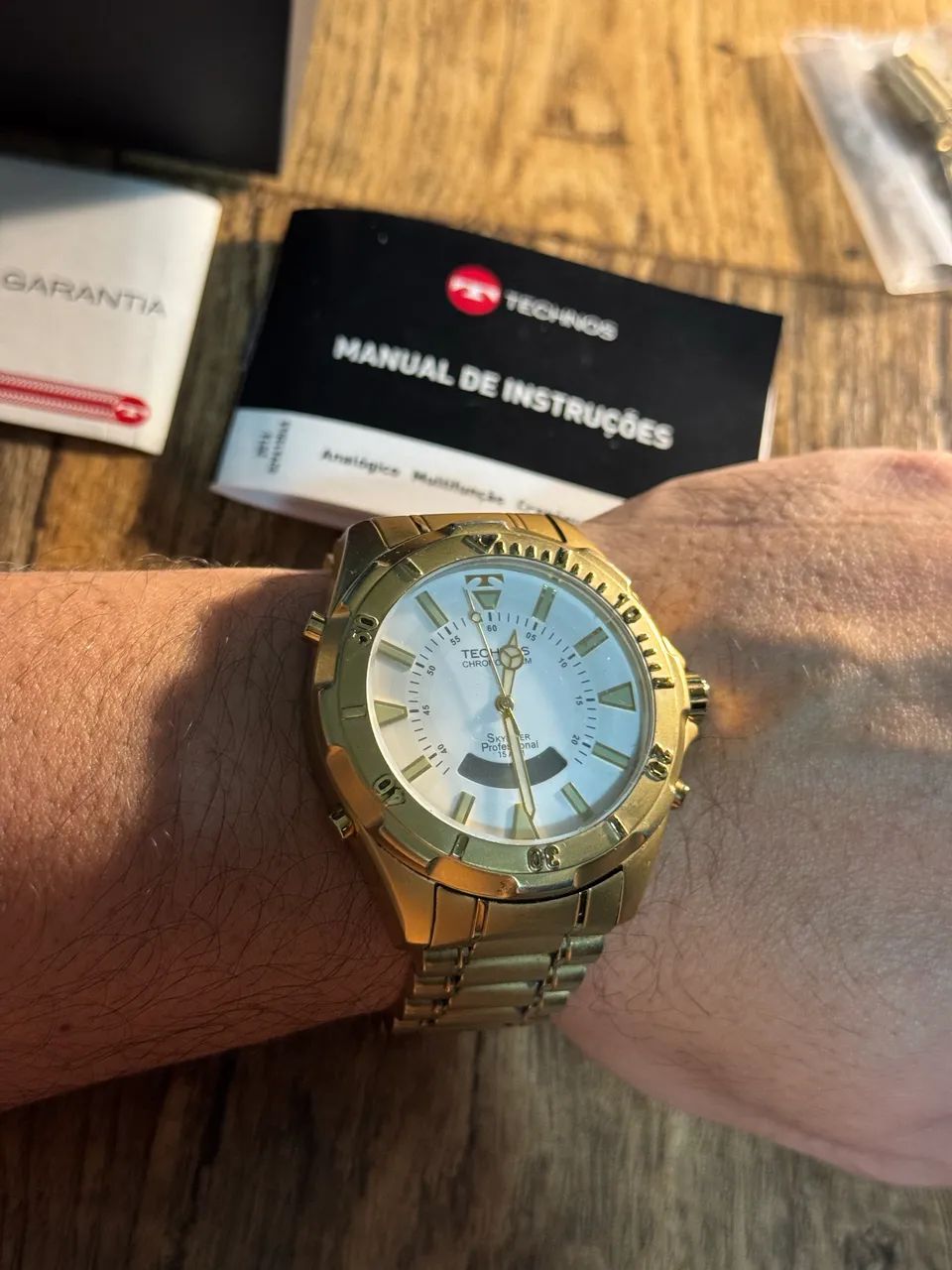 Technos Skydiver 30 Anos - Edição Comemorativa - Dourado - Completo