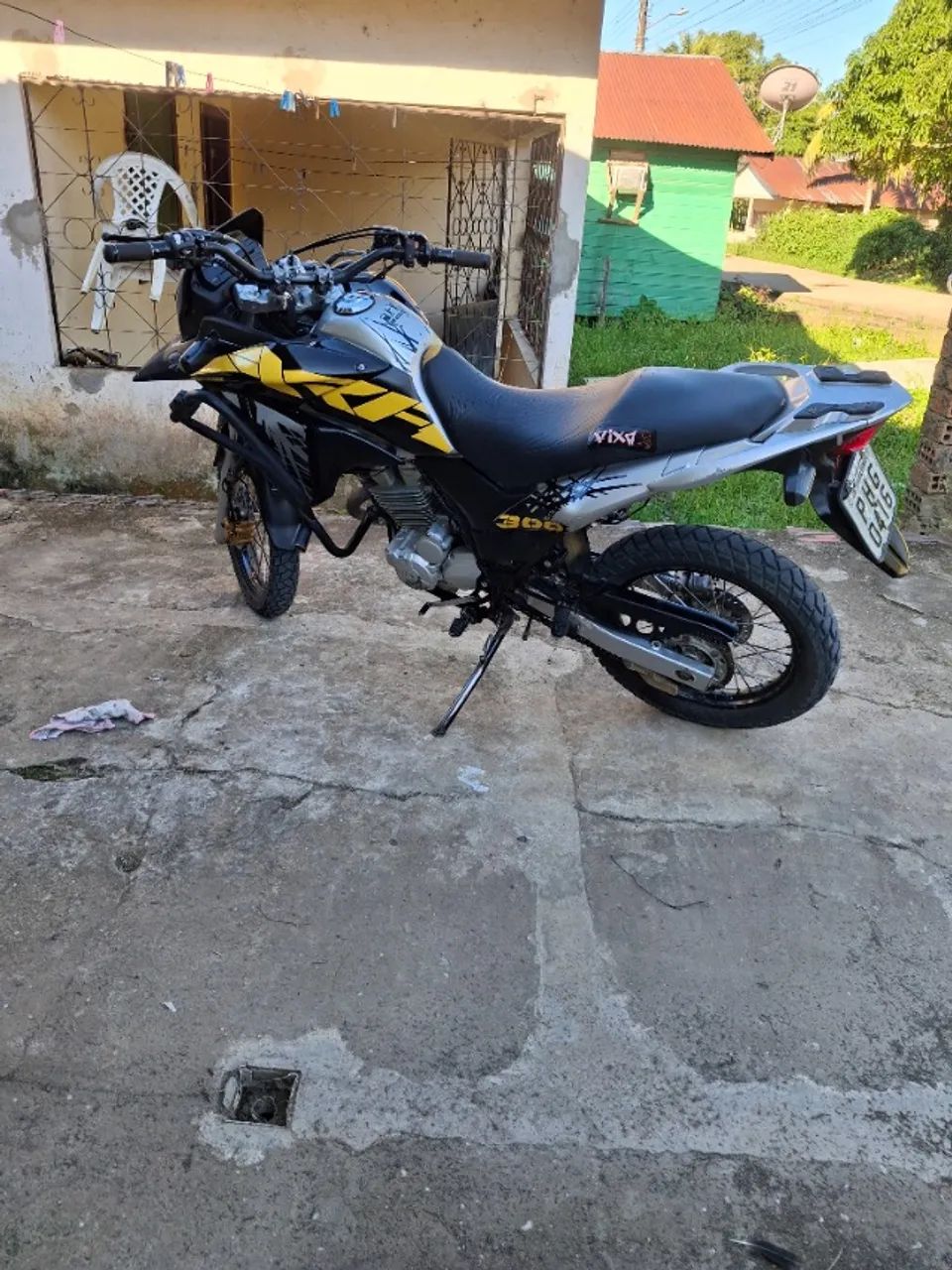 Xre300  - Foto 2