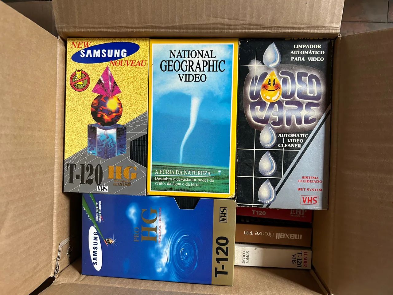 384 fitas VHS de filmes e documentários. - Foto 2