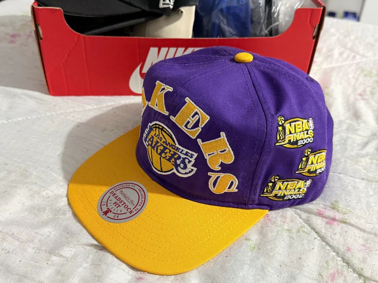 Boné Mitchell e Ness Lakers Era Kobe Deadstock M&N