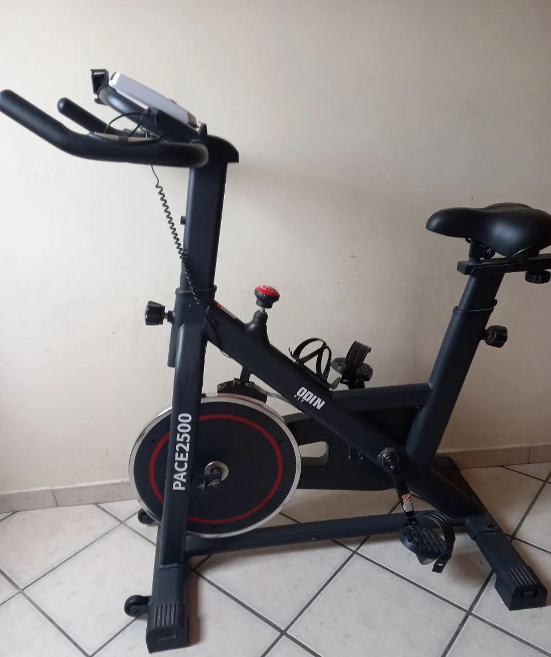 Vendo bicicleta ergométrica seminova