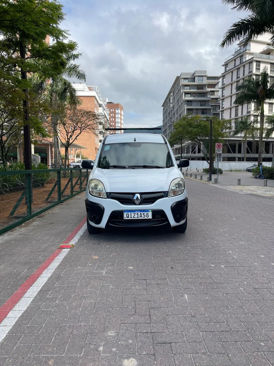 Renault Kangoo Express Hi-flex 1.6 16V 2018 - Foto 2