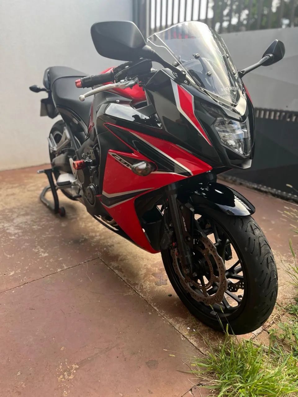 CBR 650f 2019 super conservada! - Foto 2