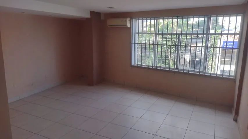 Alugo Sala Comercial Com 87 Metros no Ed. Tiradentes  - Foto 2