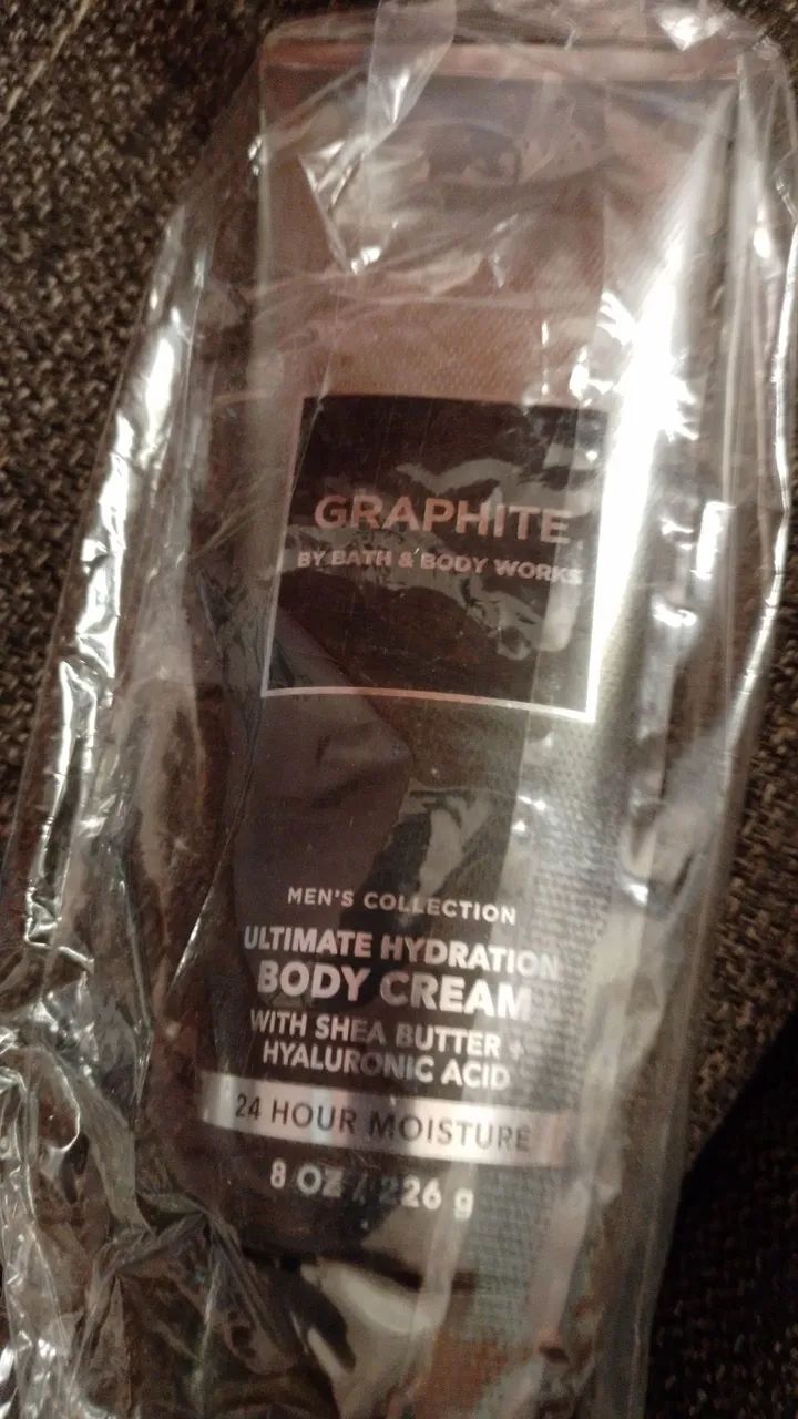 Vendo creme hidratante importado marca GRAPHITE - Foto 3