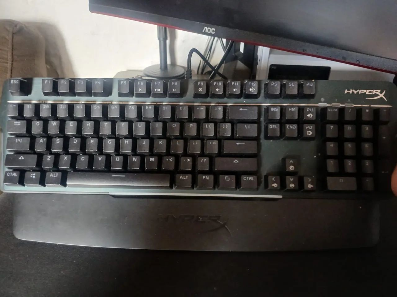 TECLADO HYPERX 