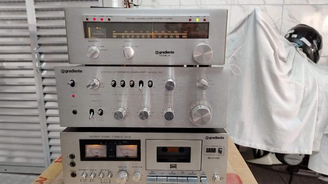 GRADIENTE Amplificador e Tuner 