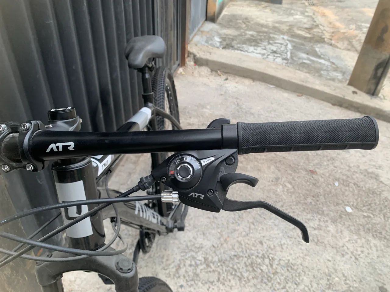Bicicleta aro 29 zerada sem aranhão 
