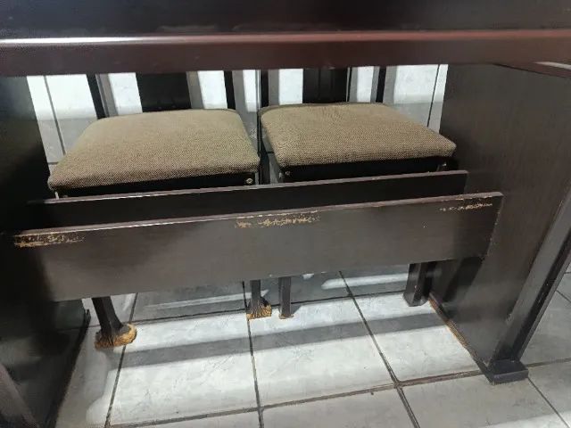 Vende-se mesa de jantar com 4: cadeiras em bom estado  - Foto 3