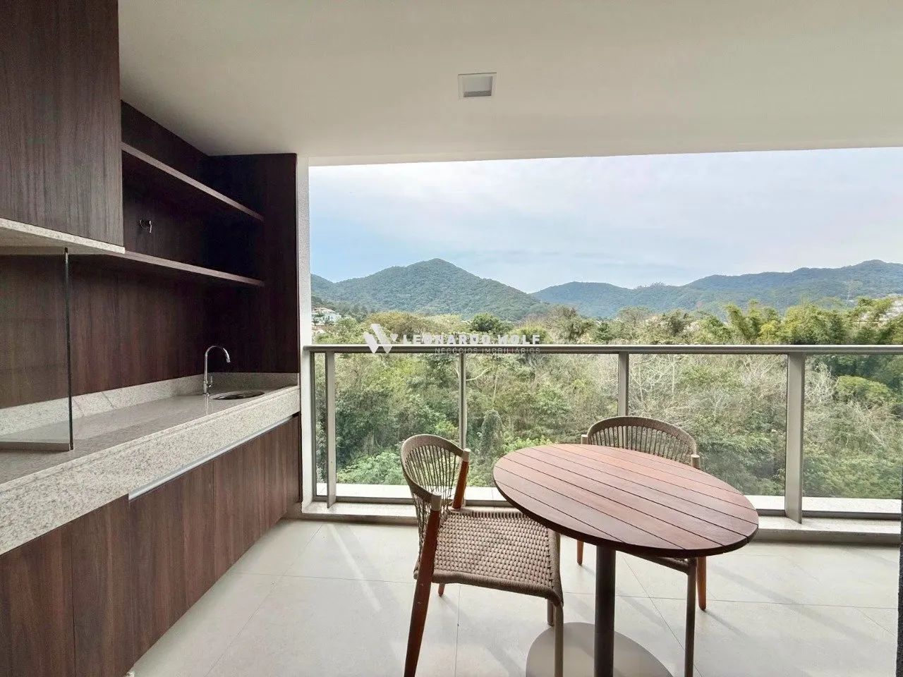 Belíssimo Apartamento com 2 dormitórios - Cacupé - Florianópolis - Foto 3