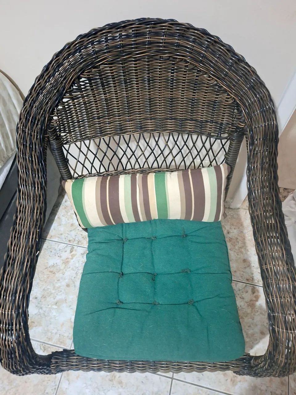 2 Cadeiras de vime com almofadas  - Foto 2