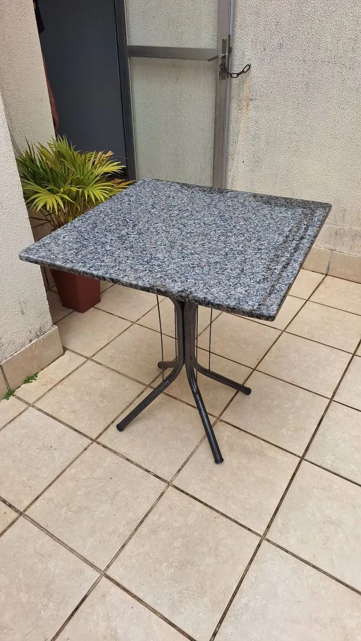 Mesa Granito usada 70x70 cm - Foto 3