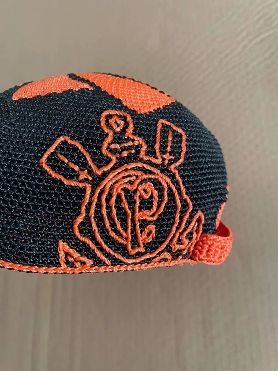 Boné de crochê Corinthians SCCP laranja  - Foto 4