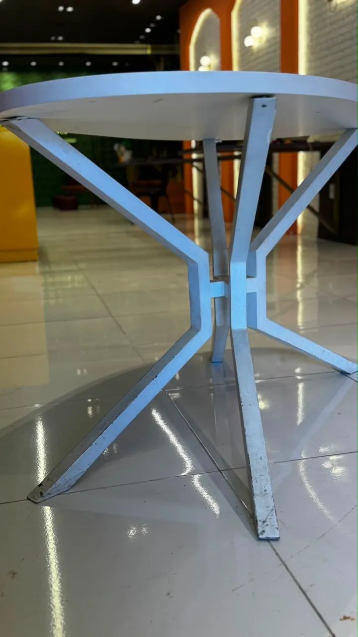 Mesa Redonda Estilo Industrial - Excelente Estado - Foto 2