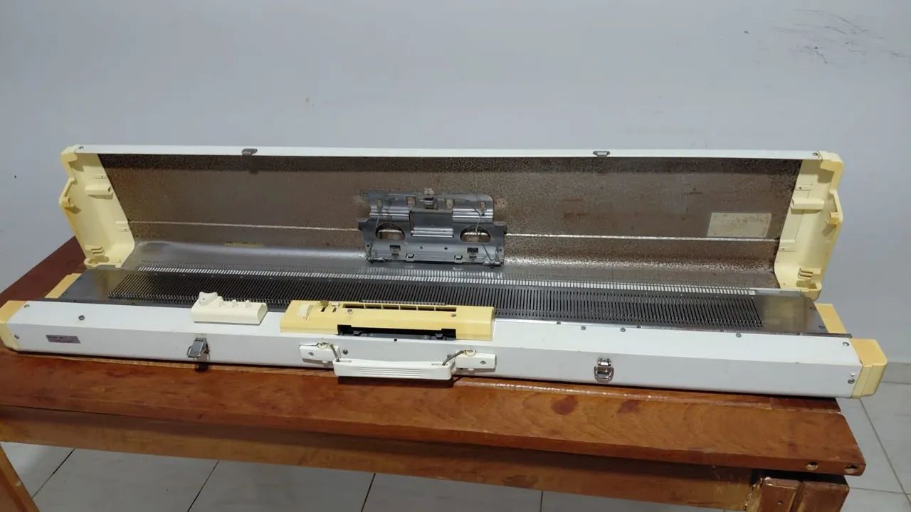 Máquina de tricô - Lanofix.  - Foto 2