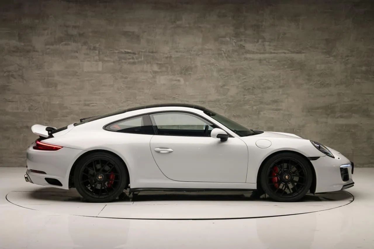 Porsche 911 911 Carrera GTS Coupe 3.0 (992) 2018