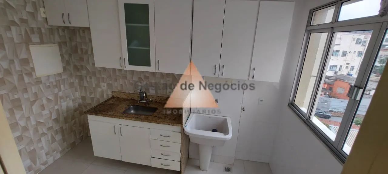 Apartamento 2 Quartos (1 Suíte) com Lazer e Portaria, Próximo a Tudo - Foto 4
