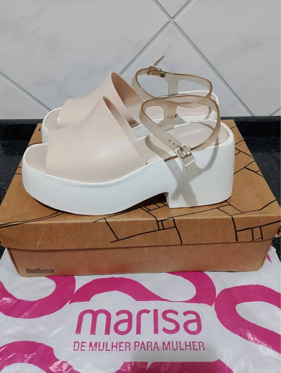 Melissa 37