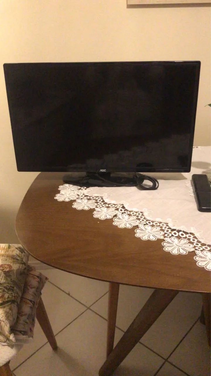 TV / monitor 55cm x 33cm 