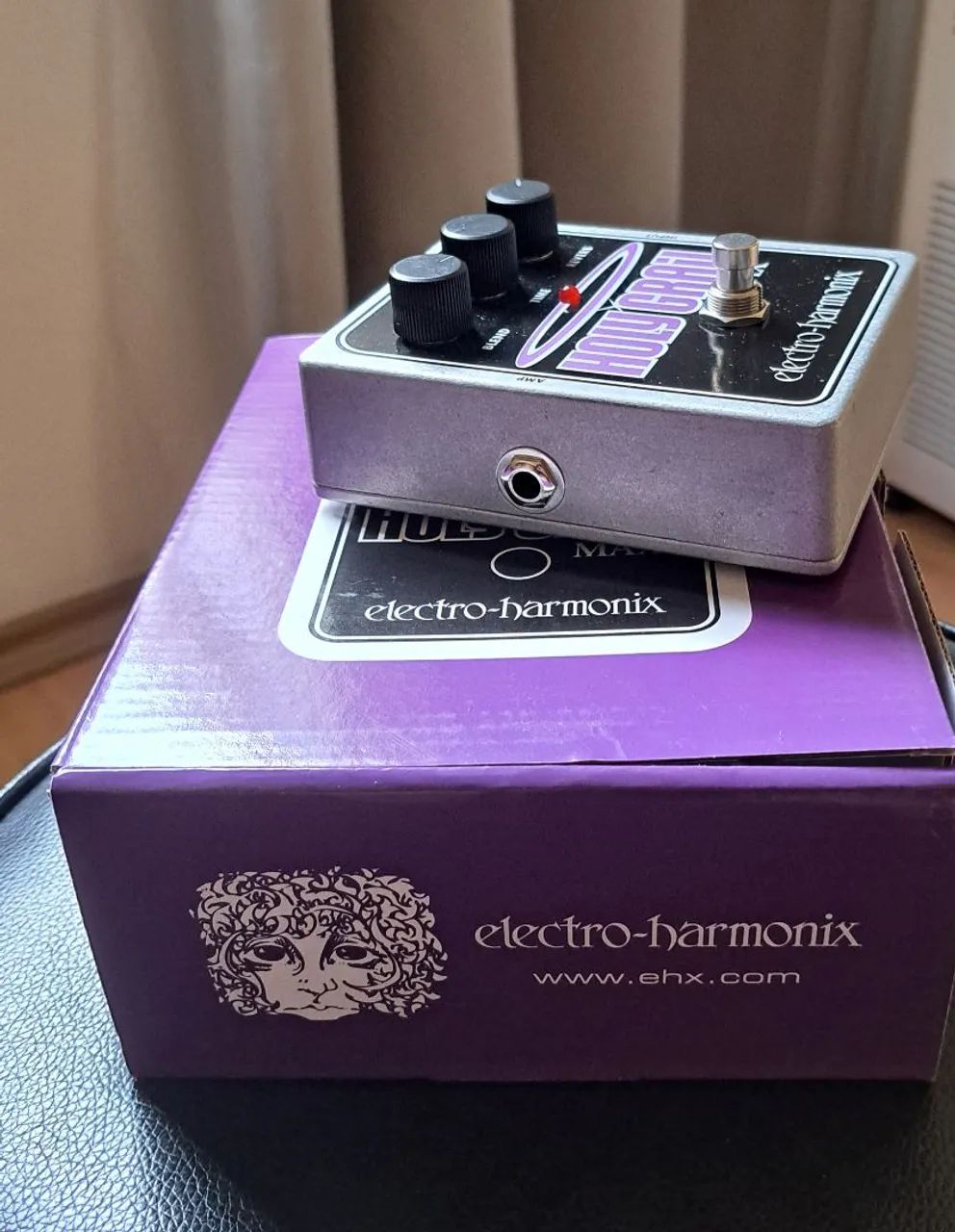 Pedal Electro Harmonix Ehx Holy Grail Max Reverb com Reverse