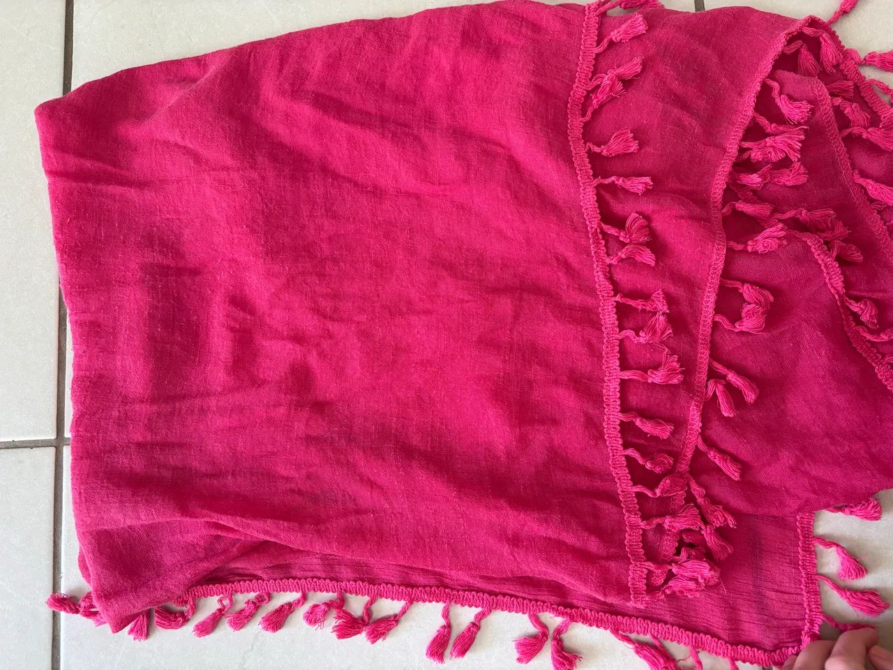 Canga saída de praia rosa de Pompom - Foto 4
