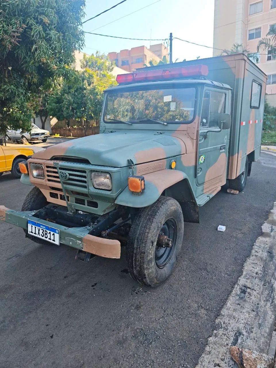 Toyota Band.Jipe Cap.de Aço Chas. Curto Diesel 1999