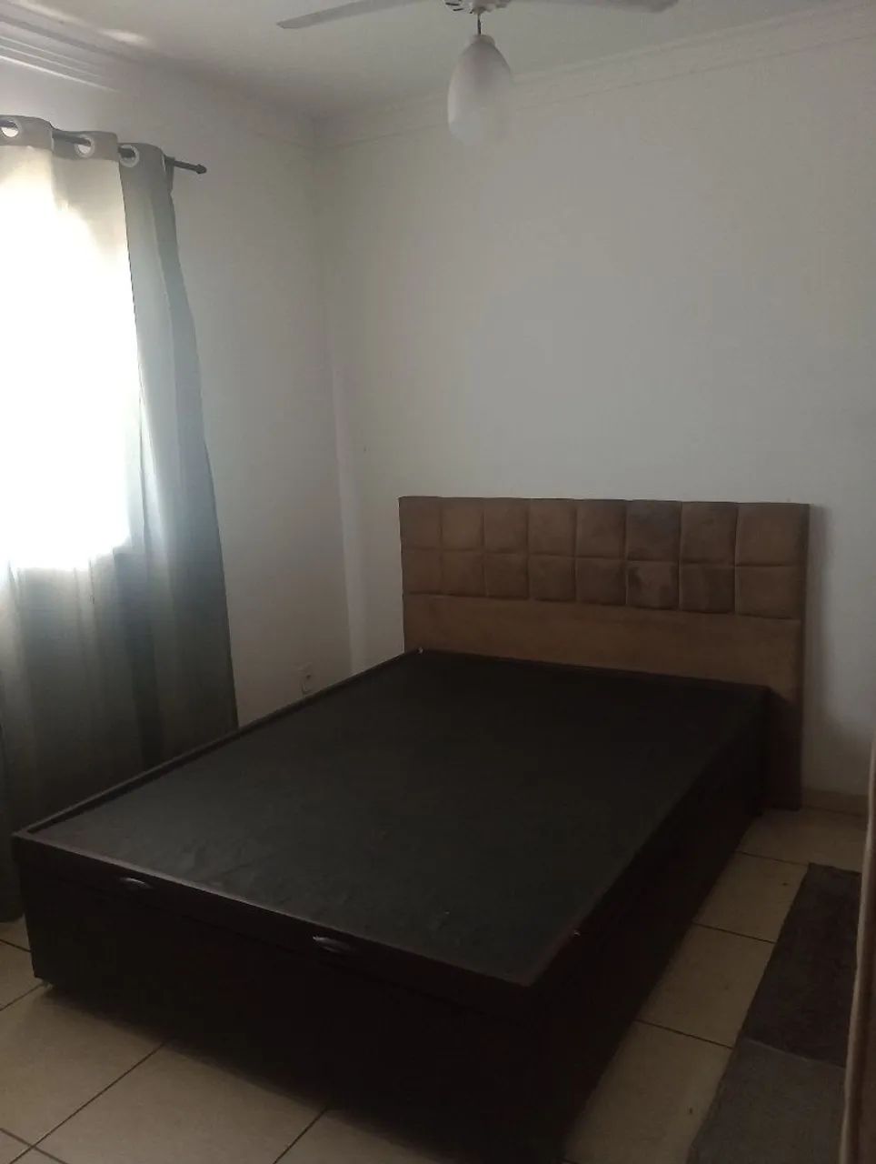 Cama Box com colchão e cabeceira