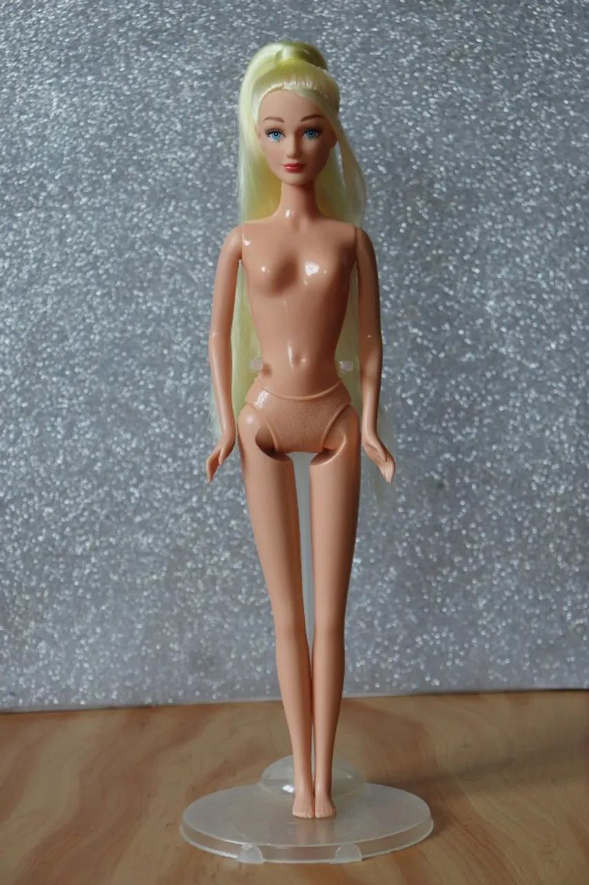 Boneca Defa Lucy estilo Barbie Fashionista - Foto 2