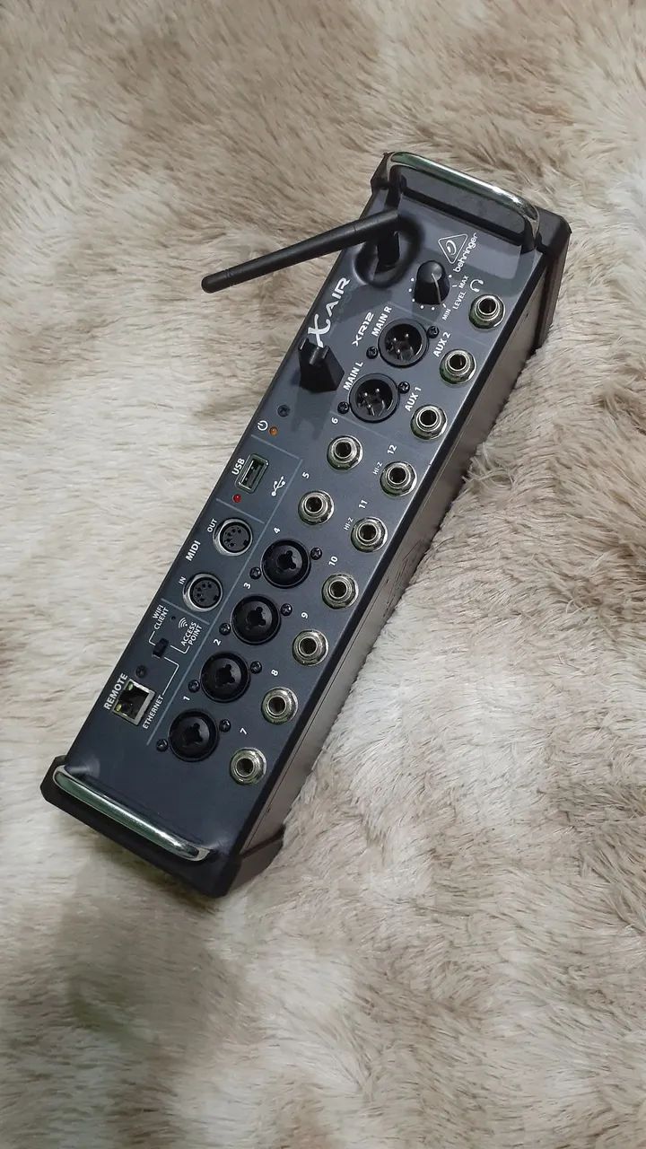 Mesa digital XR12 