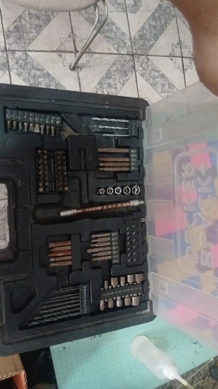 Parafusadeira black decker - Foto 3