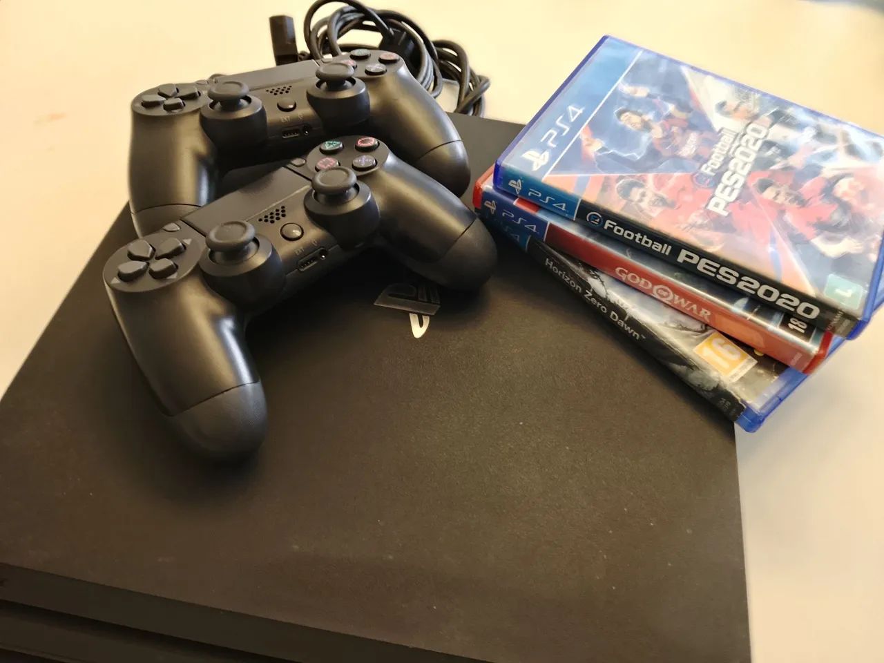 PS4 Pro 2 Tera com Dois Controles e Jogos - Foto 4