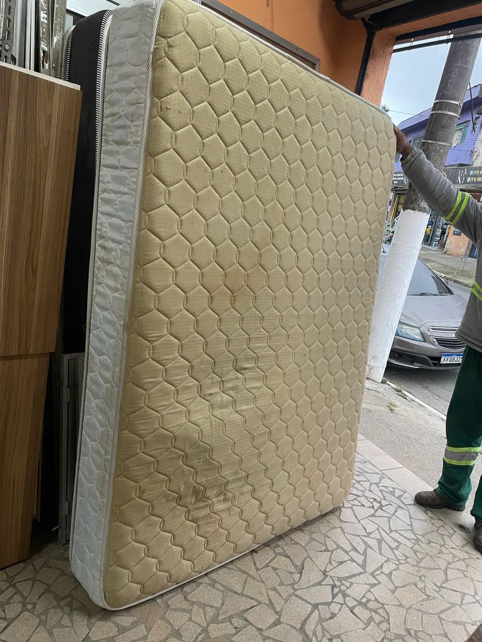 Cama de casal + colchão 