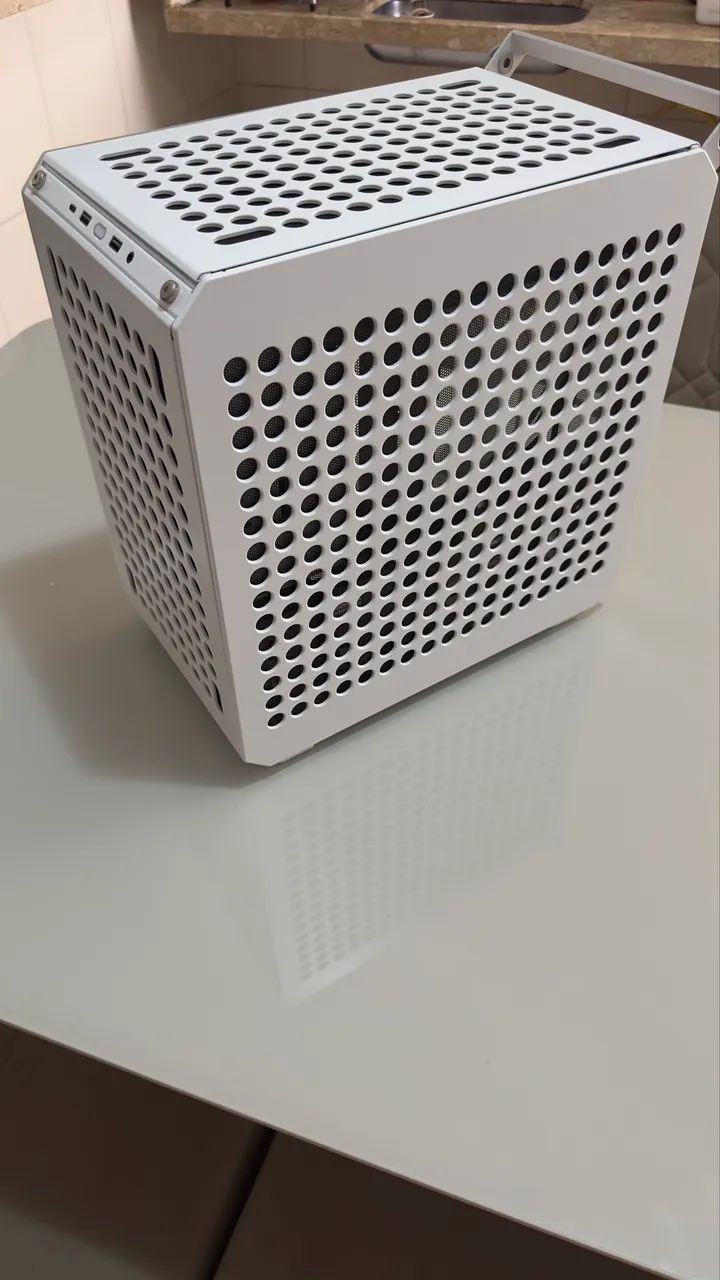 Gabinete Qube 500 Cooler Master - Foto 2