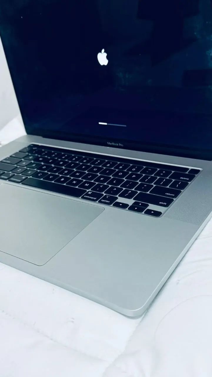 MacBook Pro 16? 2019 i7 16GB SSD 500GB Retina ? Conservado