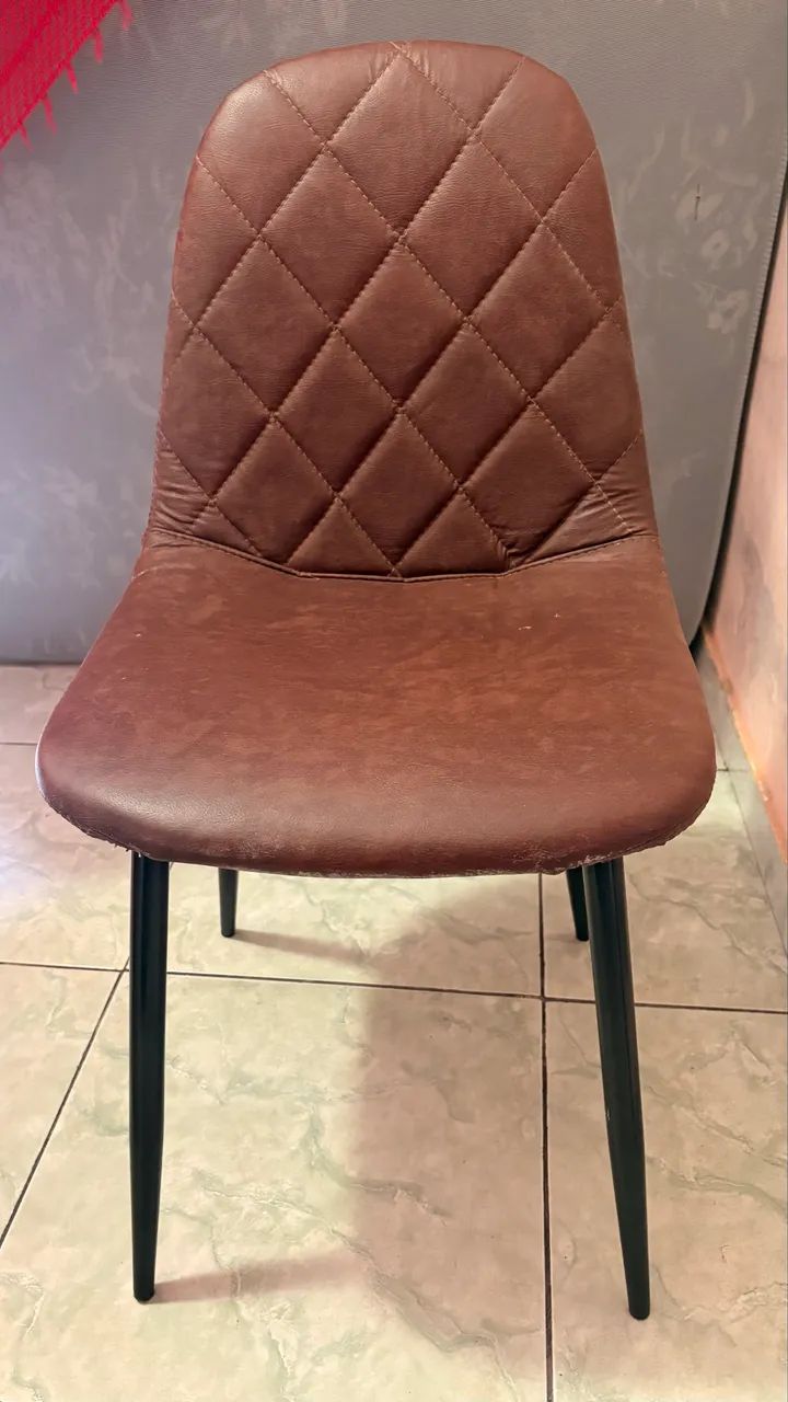 Cadeira de couro sintético  - Foto 2
