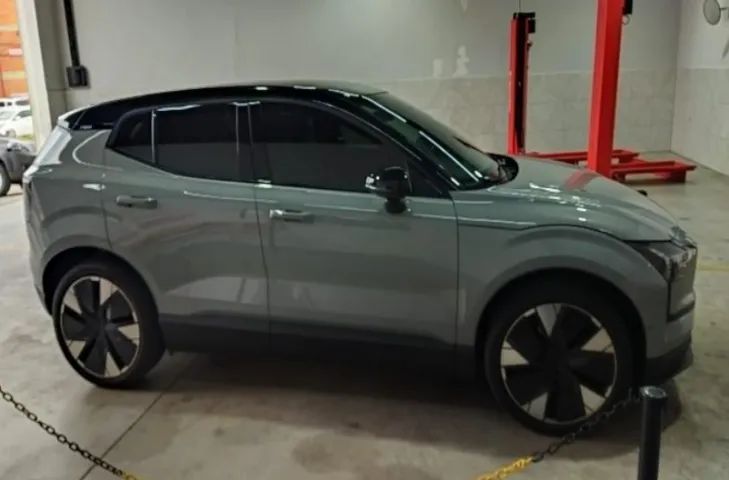 Volvo EX30 E60 Ultra (elétrico) 2024 - Foto 2
