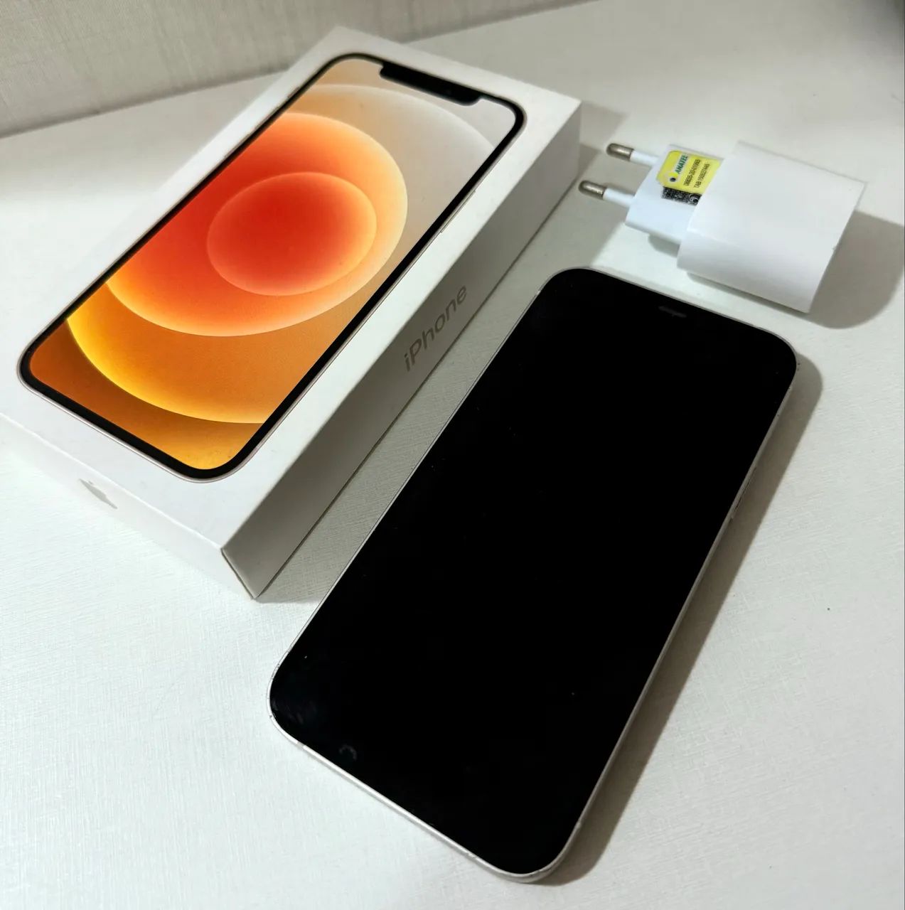 iPhone 12 64GB Branco Completo com Caixa - Celulares e Smartphones