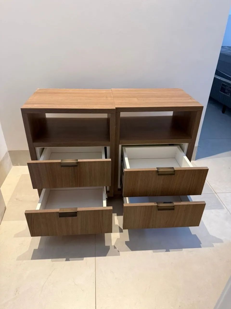 Silent Butlers64985853292417121